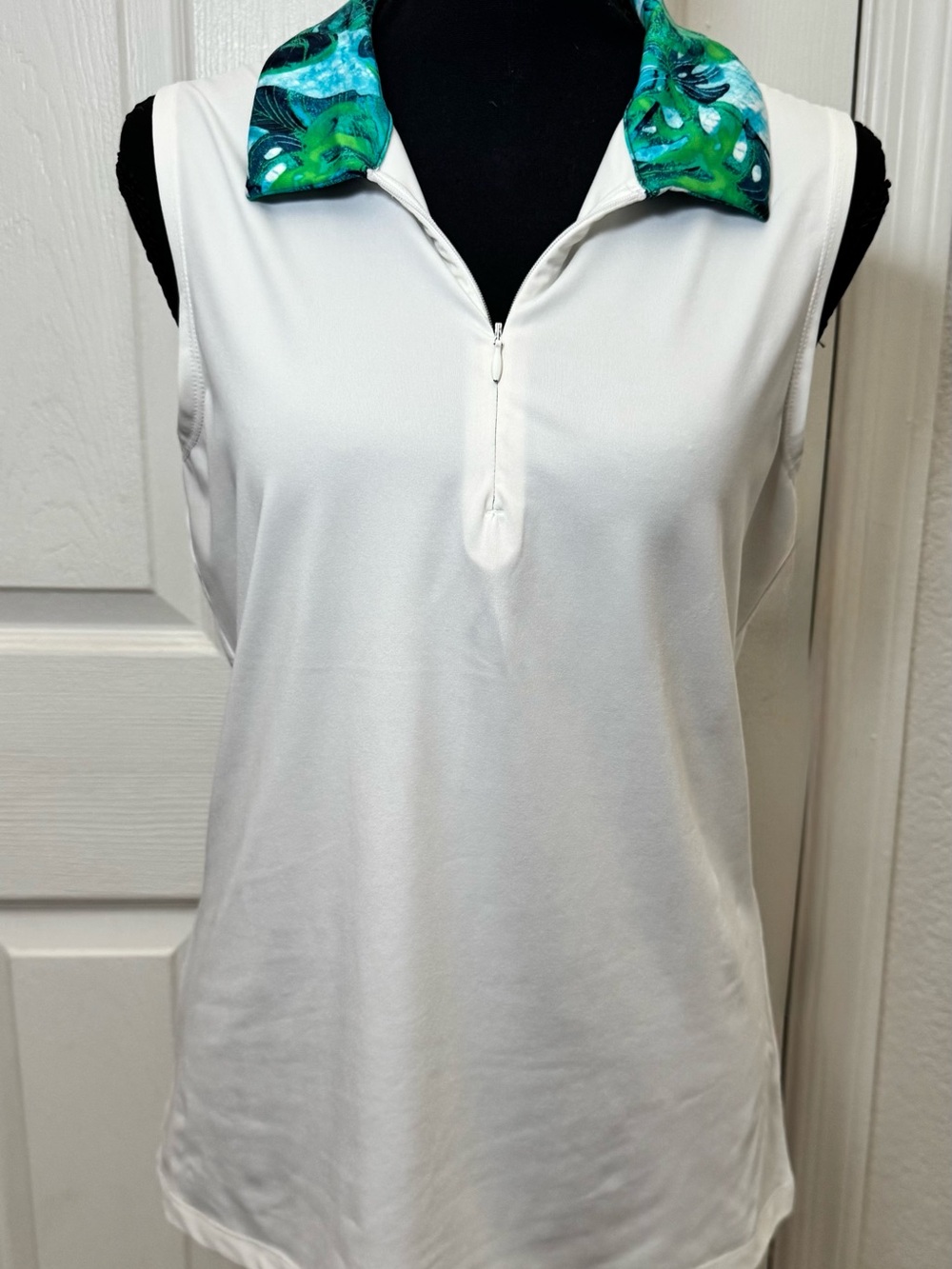 Tommy Bahama White Sleeveless Polo Tank with Teal Green Printed Collar